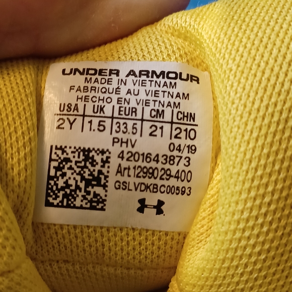 Under Armour shoes youth size 2 - Picture 5 of 5